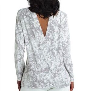 H by Halston Long Sleeve Open Back Marble Shirt Large